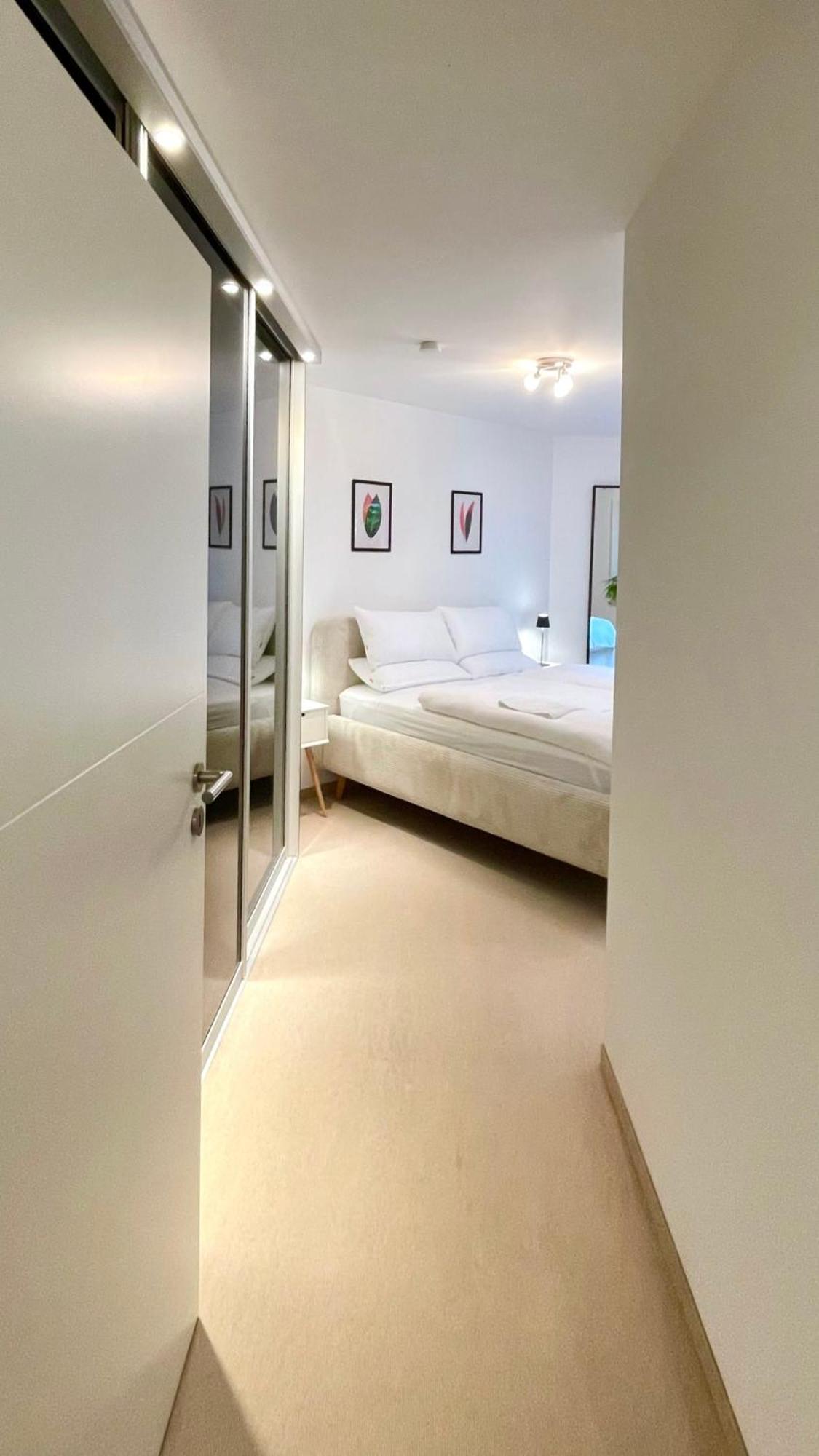 Ludwigshome Luxus - Zentral, Kostenloser Parkplatz, Terrasse لودفيغسبرغ المظهر الخارجي الصورة