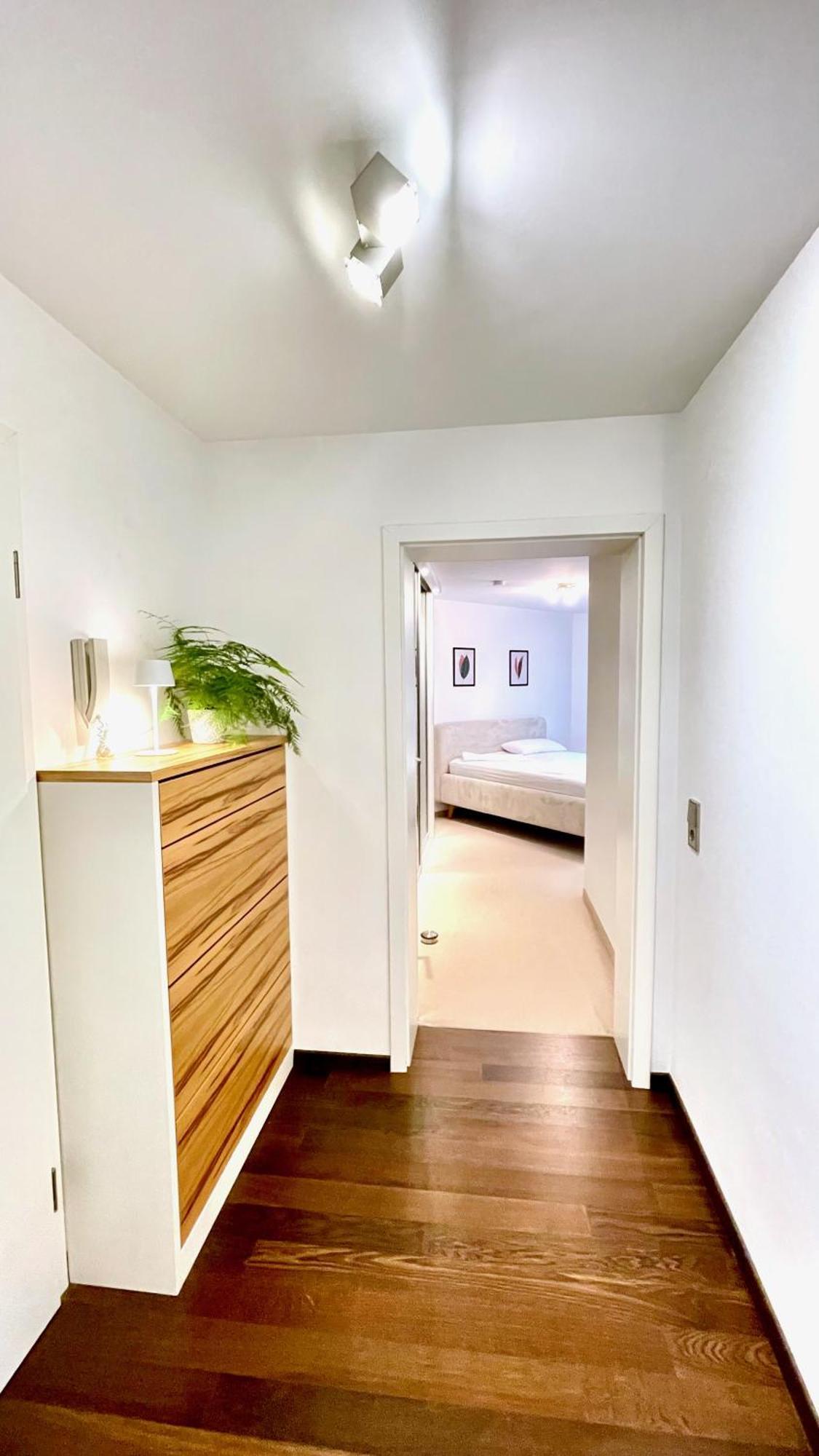 Ludwigshome Luxus - Zentral, Kostenloser Parkplatz, Terrasse لودفيغسبرغ المظهر الخارجي الصورة